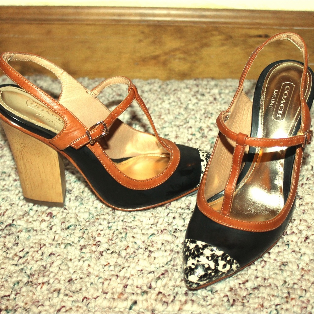 Stunning Coach T-strap Leather Heels Snake Print